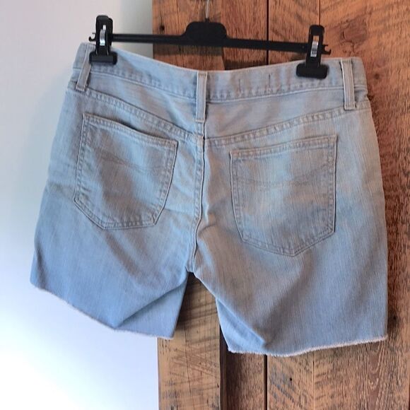 Gap boyfriend denim shorts   - Picture 2 of 6